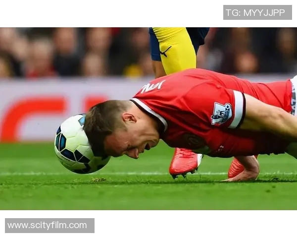 2019年2月13日曼联对阵巴黎圣日耳曼精彩比赛录像回顾与分析